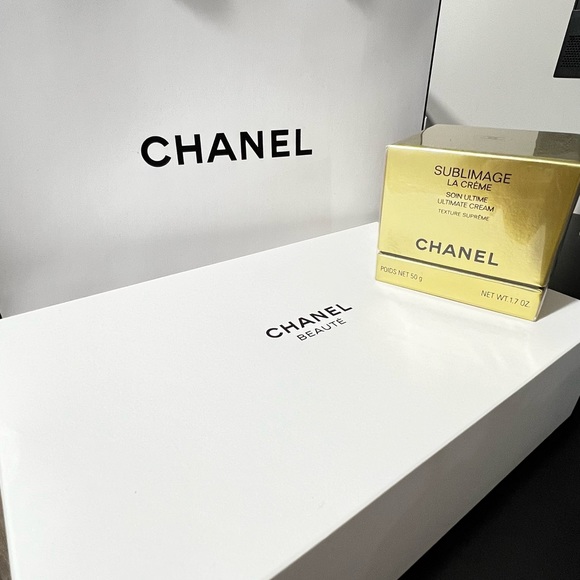 Chanel Sublimage La Creme - Texture Supreme Moisturizer (includes Chanel pouch) - Picture 4 of 8